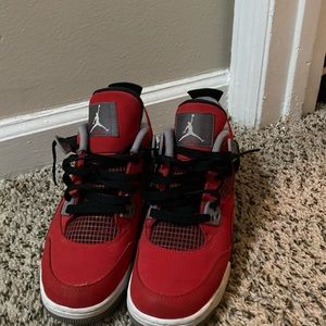 Jordan 4s